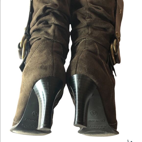 Predictions brown Suede boots. Size 6 1/2 - Picture 5 of 8